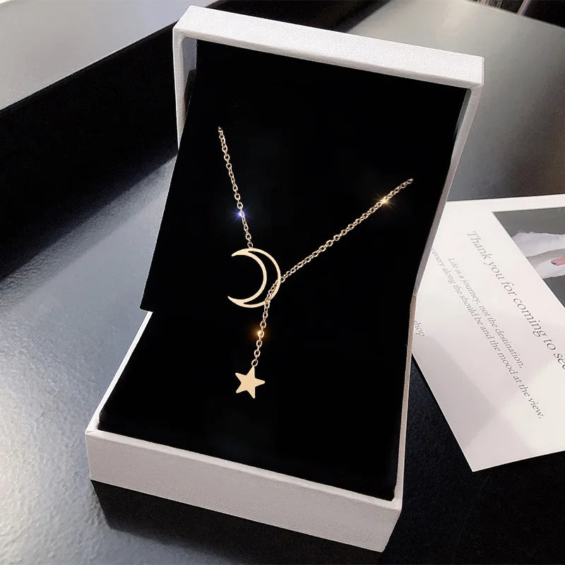 Collar Luna & Estrella - Un Detalle que Ilumina tu Estilo